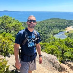 Meet your Posher, Adam